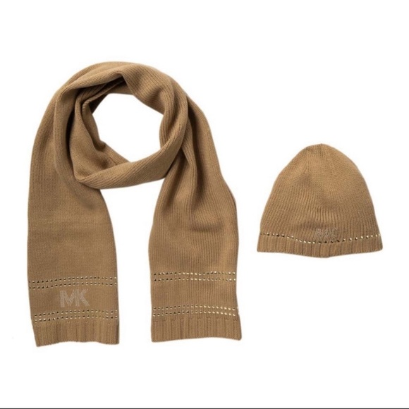 MICHAEL KORS Camel Studded Stripe with Logo Detail Hat & Scarf Set NWT - Picture 1 of 4